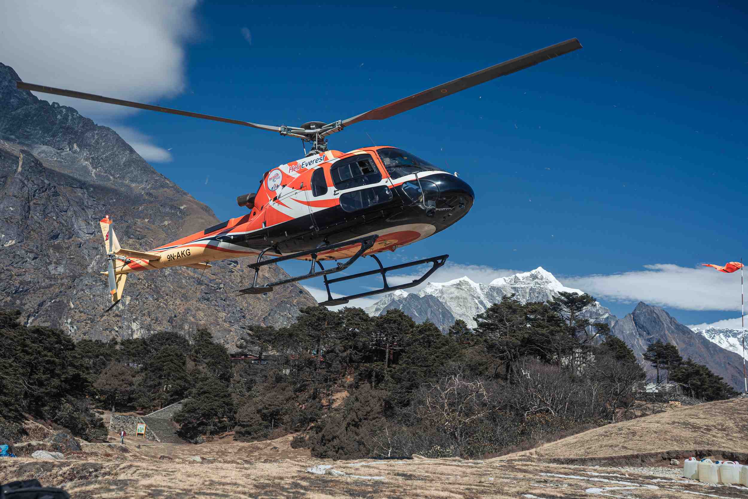 heli everest