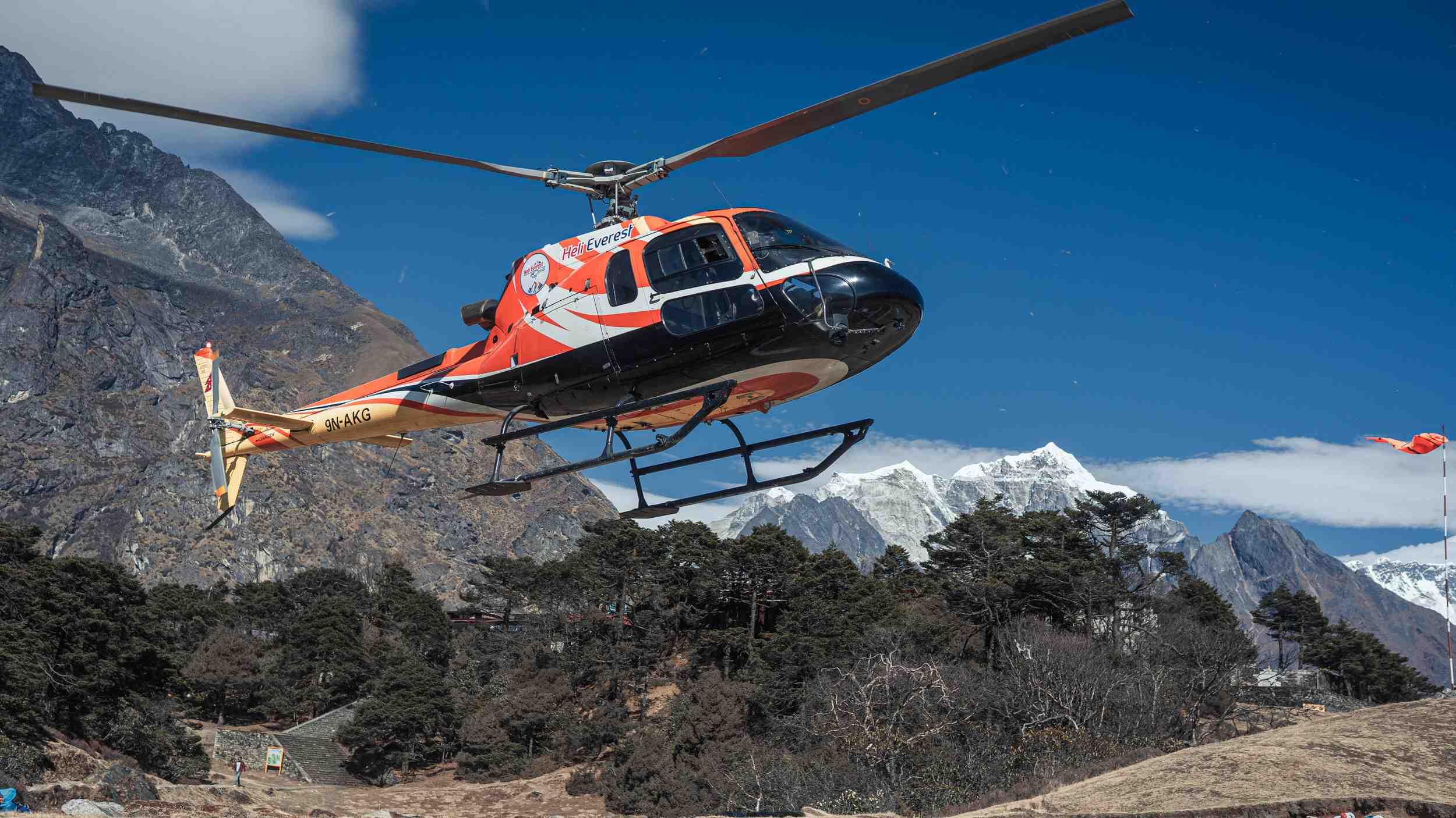Helicopter Ride To Ledar